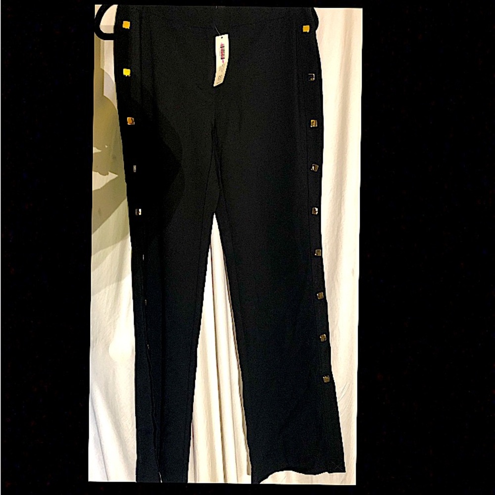 Chicos The Ultimate Fit Pant